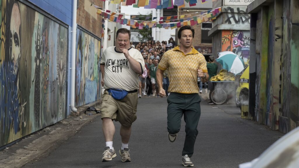 Mark Wahlberg y Paul Walter Hauser protagonizaran Bolas Arriba